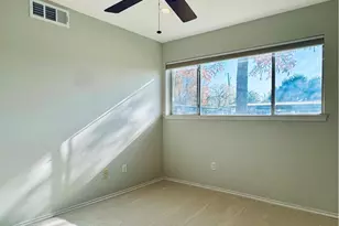 4616 W Lovers Ln, Dallas, TX 75209 - Photo 5