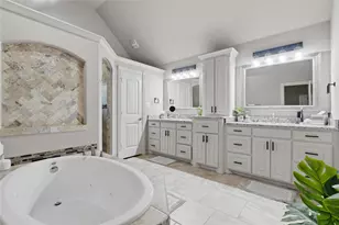 8240 St Johns Dr, Waxahachie, TX 75167 - Photo 15