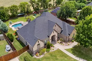 8240 St Johns Dr, Waxahachie, TX 75167 - Photo 1