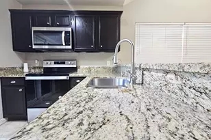 500 Lake Forest Dr, Coppell, TX 75019 - Photo 9