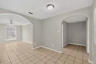 3846 Happy Canyon Dr, Dallas, TX 75241 - Photo 9