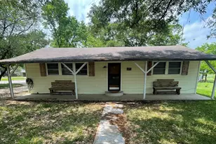 403 Live Oak St, Royse City, TX 75189 - Photo 1