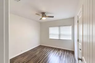 1414 N Binkley Ave, Sherman, TX 75092 - Photo 9