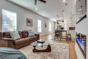 2210 Bethurum, Dallas, TX 75215 - Photo 9