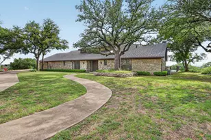 8628 Stonewood Dr, Fort Worth, TX 76179 - Photo 3