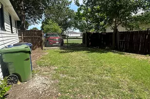 1602 Bruce Dr, Garland, TX 75043 - Photo 11