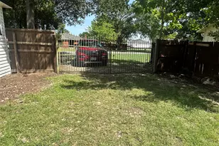 1602 Bruce Dr, Garland, TX 75043 - Photo 15