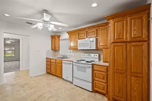 219 W Wilson Ave, Sherman, TX 75090 - Photo 19