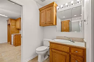 219 W Wilson Ave, Sherman, TX 75090 - Photo 23