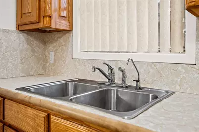 219 W Wilson Avenue, Sherman, TX 75090 - Photo 19
