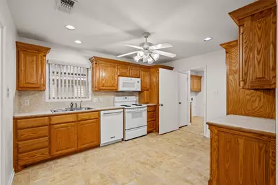 219 W Wilson Avenue, Sherman, TX 75090 - Photo 17