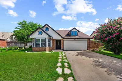 3253 Beavers Bend Trail, Grand Prairie, TX 75052 - Photo 1
