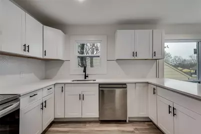 1411 Arborvitae Avenue, Dallas, TX 75224 - Photo 5