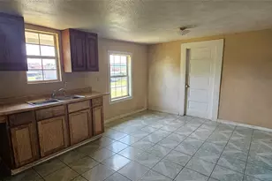 314 N Green St, Grand Saline, TX 75140 - Photo 11