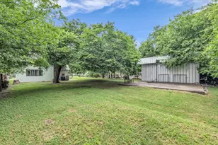 1020 Fisher St, Bellmead, TX 76705 - Photo 27