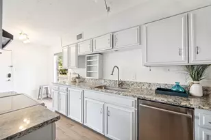 13747 Flagstone Ln, Dallas, TX 75240 - Photo 7