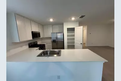 9204 Schram Road, Fort Worth, TX 76179 - Photo 5