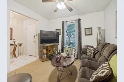 7133 Bayberry Lane, Dallas, TX 75249 - Photo 5