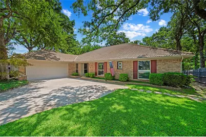 429 Rolling Hills Trail, Arlington, TX 76011 - Photo 1