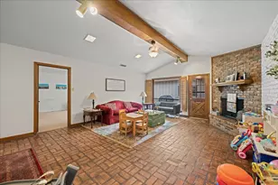7610 Meadow Oaks Dr, Dallas, TX 75230 - Photo 9