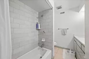 7610 Meadow Oaks Dr, Dallas, TX 75230 - Photo 17