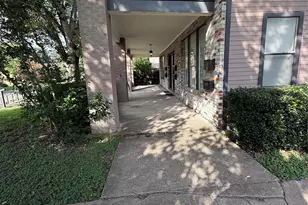 5803 Tremont St, Dallas, TX 75214 - Photo 3