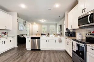 10040 Travis Dr, Providence Village, TX 76227 - Photo 11