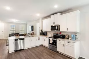 10040 Travis Dr, Providence Village, TX 76227 - Photo 23