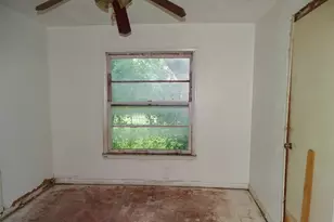 3032 Dahlia Dr, Dallas, TX 75216 - Photo 9