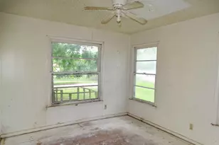 3032 Dahlia Dr, Dallas, TX 75216 - Photo 13