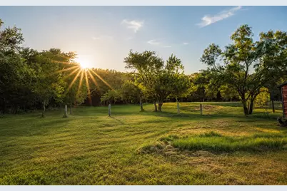 985 Vest Lane, Pilot Point, TX 76258 - Photo 37