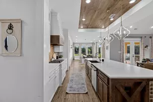 985 Vest Ln, Pilot Point, TX 76258 - Photo 13