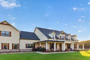 985 Vest Ln, Pilot Point, TX 76258 - Photo 3