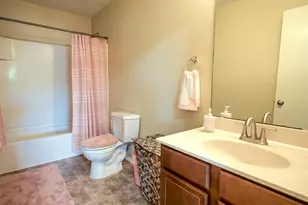 7077 Seton Hall Dr, Fort Worth, TX 76120 - Photo 23