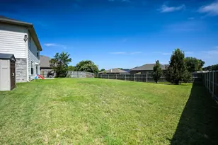 7077 Seton Hall Dr, Fort Worth, TX 76120 - Photo 35
