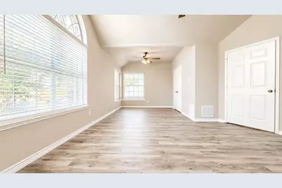 7606 Glenstone Street, Rowlett, TX 75089 - Photo 15