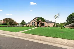915 Greenbriar Ln, Duncanville, TX 75137 - Photo 3