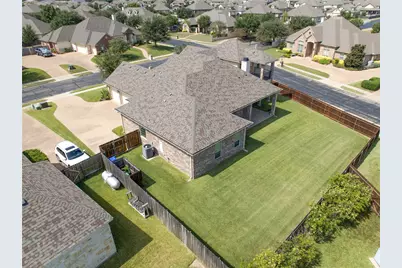 1100 Wessex Drive, Woodway, TX 76712 - Photo 3