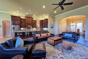 1100 Wessex Dr, Woodway, TX 76712 - Photo 21