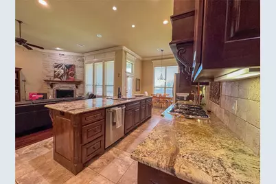 1100 Wessex Drive, Woodway, TX 76712 - Photo 15
