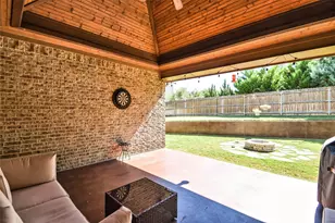 9707 Trinity Ct, Granbury, TX 76049 - Photo 33