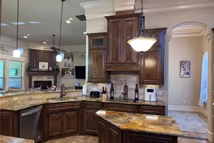 9707 Trinity Ct, Granbury, TX 76049 - Photo 15