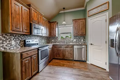 9148 Parkview Circle, Tolar, TX 76476 - Photo 11