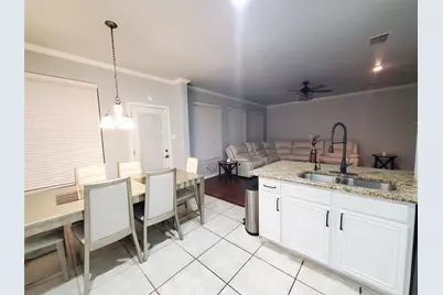1024 Fair Oaks Drive, Grand Prairie, TX 75052 - Photo 11