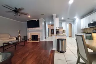 1024 Fair Oaks Dr, Grand Prairie, TX 75052 - Photo 19
