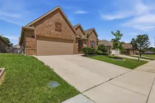5217 Cross Plains Ct, Fort Worth, TX 76126 - Photo 3