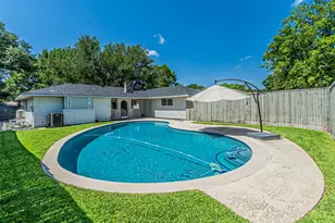 7229 Whispering Pines Dr, Dallas, TX 75248 - Photo 35