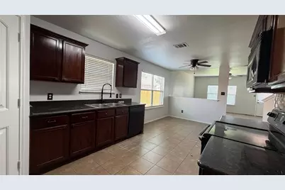 2123 Meadow View Drive, Princeton, TX 75407 - Photo 9