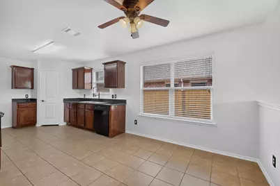 2123 Meadow View Drive, Princeton, TX 75407 - Photo 11