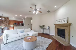 924 Brentwood Dr, Murphy, TX 75094 - Photo 3